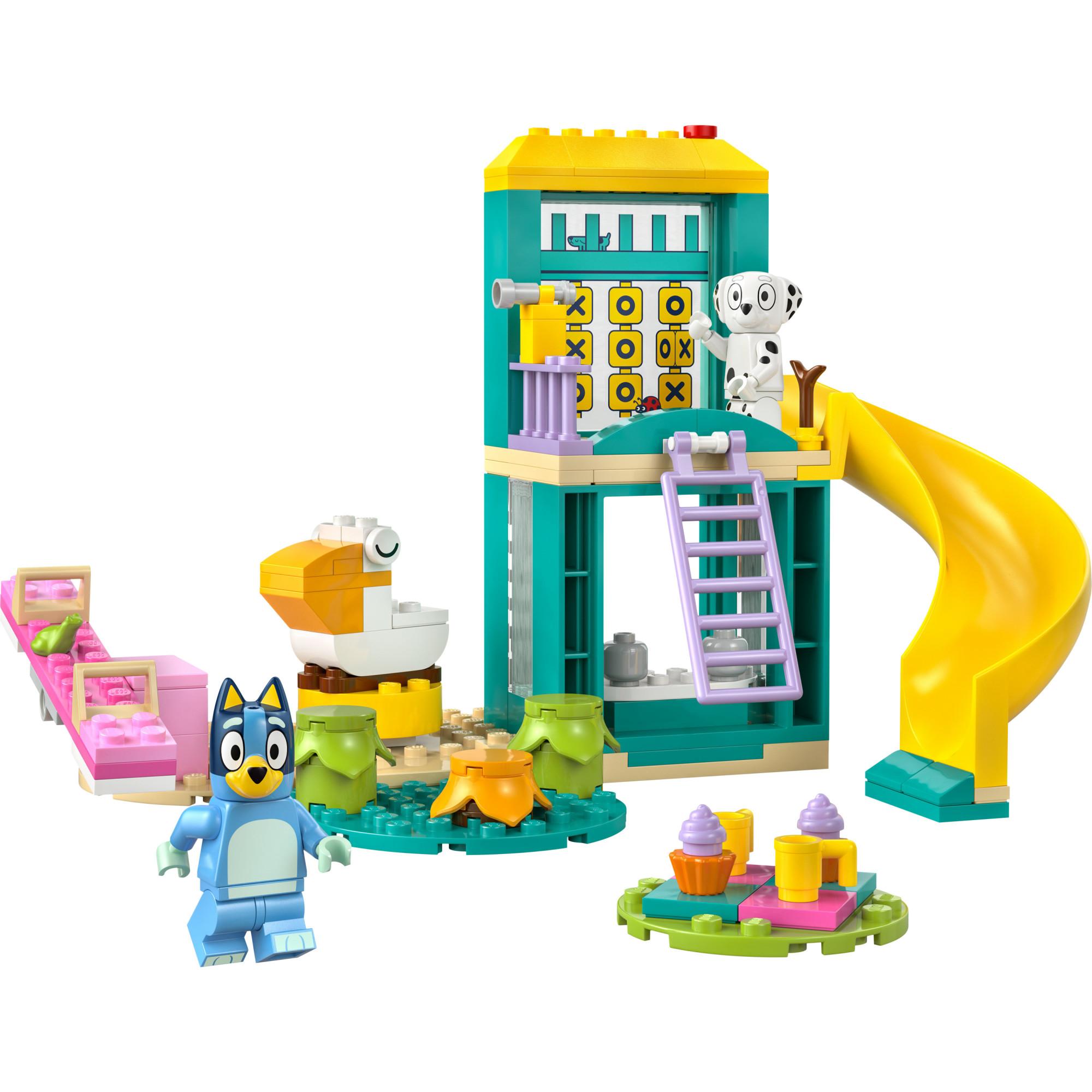 Bluey und Chloe auf dem Spielplatz