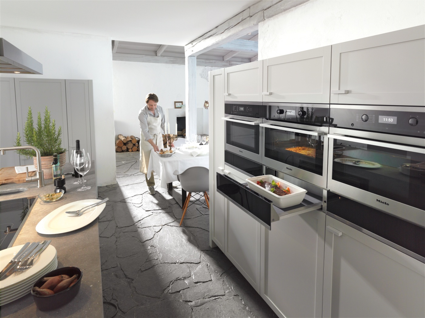 Miele Backöfen, Dampfgarer & Mikrowellen Miele Backöfen, Dampfgarer & Mikrowellen