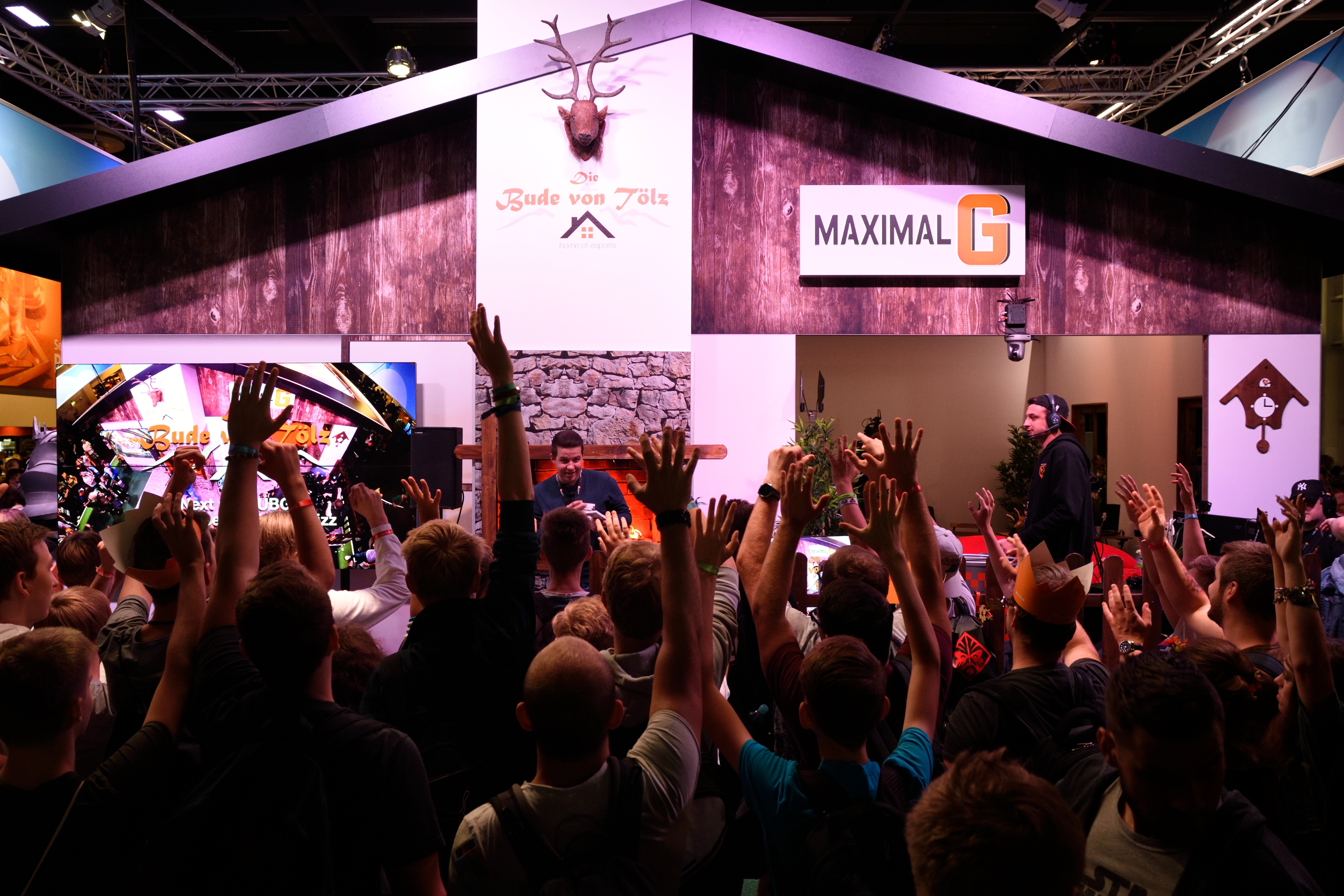 expert_expert-Messestand_gamescom