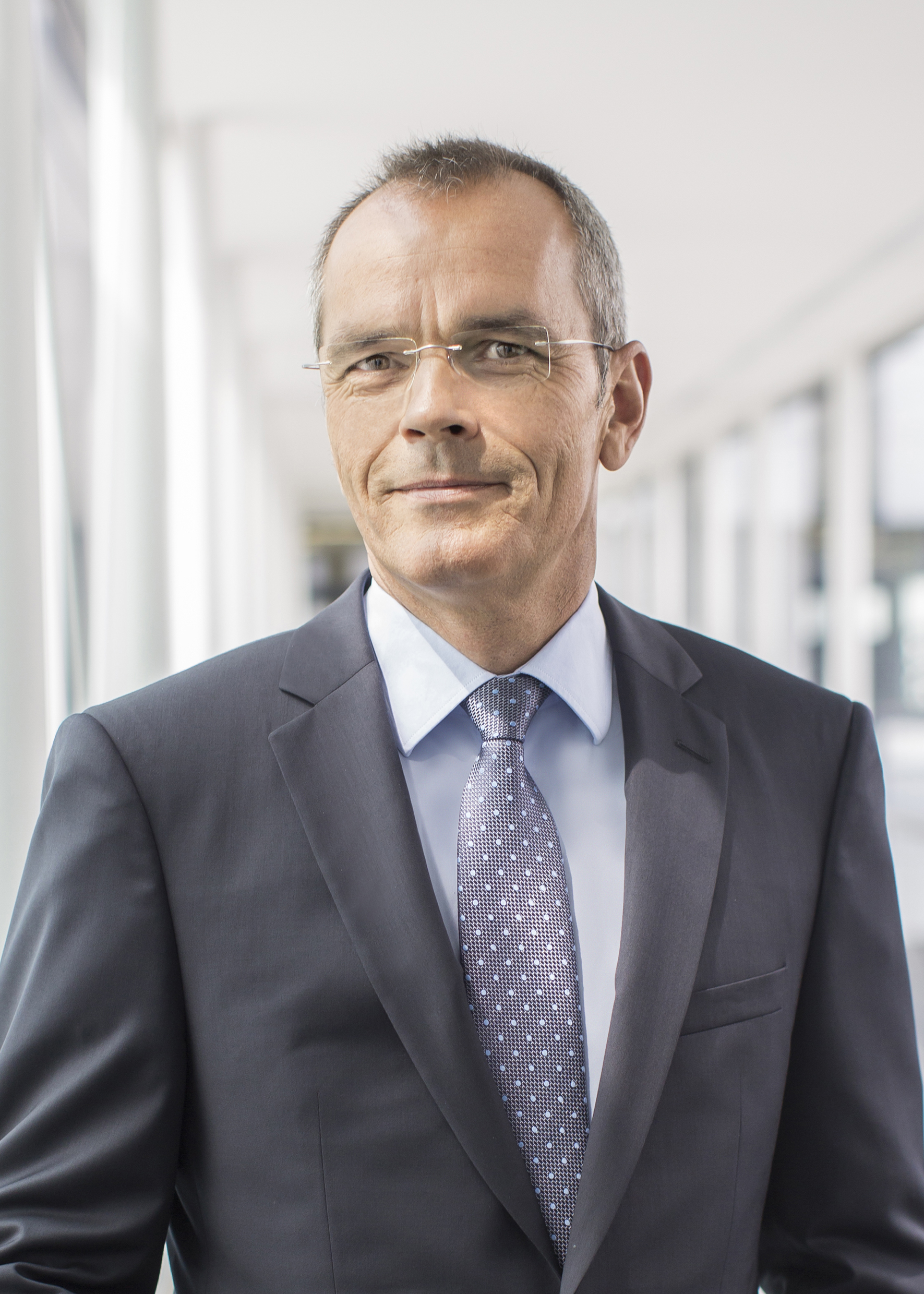 expert_DrStefanMueller expert_DrStefanMueller