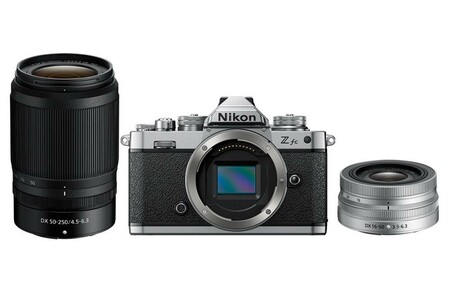 Z fc + Objektiv NIKKOR 16–50 VR + 50–250 VR Kit Systemkamera