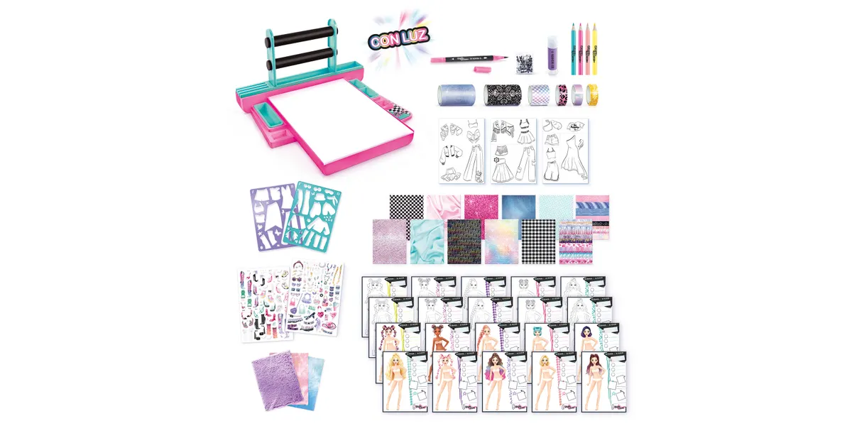 Fashion Designer Light-Up Studio