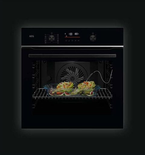 AEG_Header_Dampfbackofen_bild4