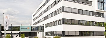 Personelle Veränderung bei expert: Jan Hillebrand verlässt das Unternehmen