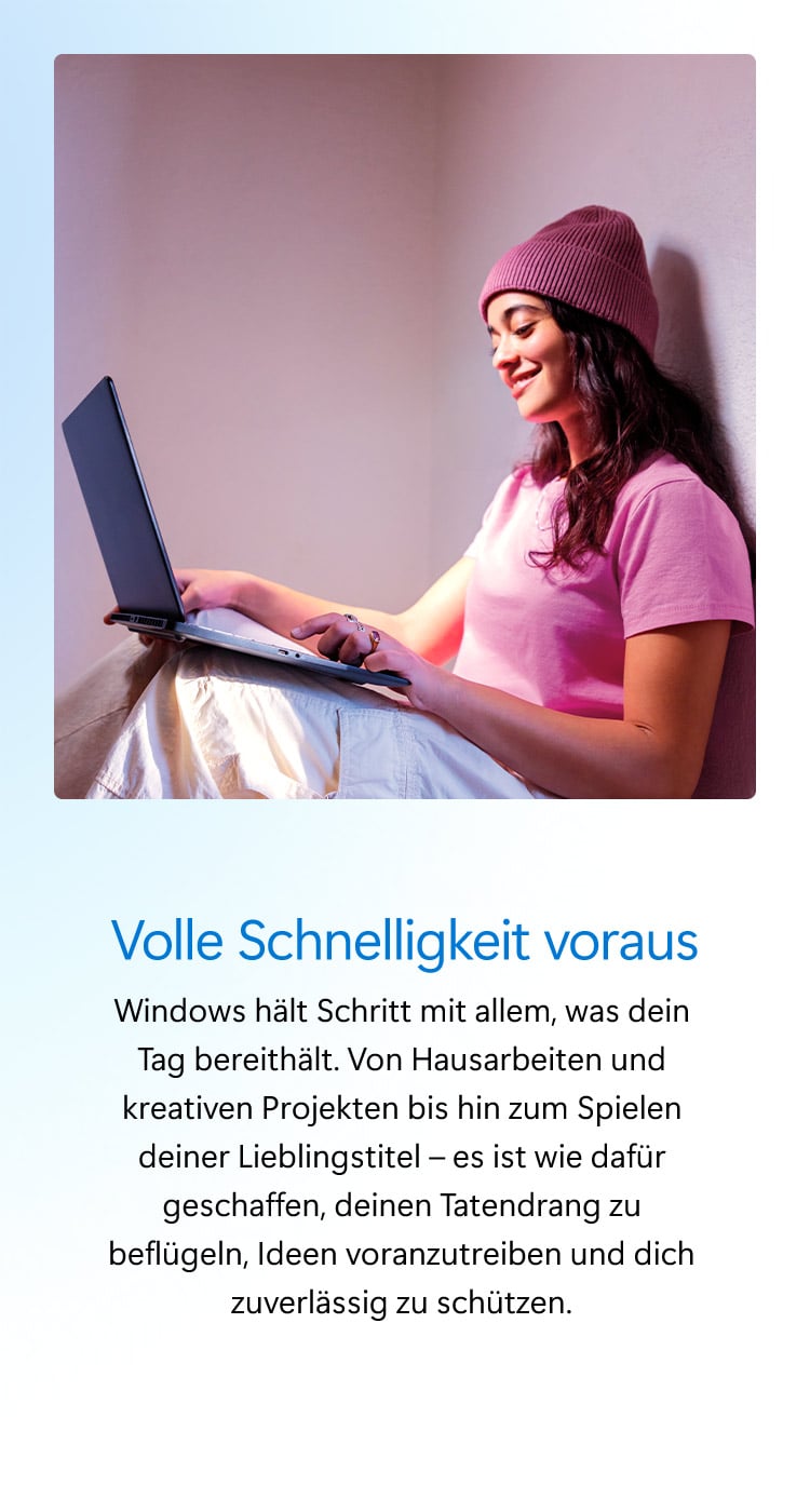 Person nutzt Laptop, mit Fokus auf schnelles Arbeiten und kreative Projekte