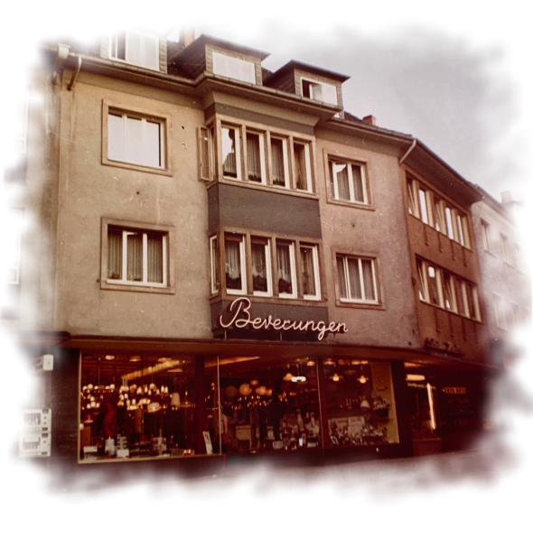 Geschichte von expert Beverungen: Standortwechsel zum Markt in Paderborn