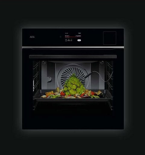 AEG_Header_Dampfbackofen_bild2