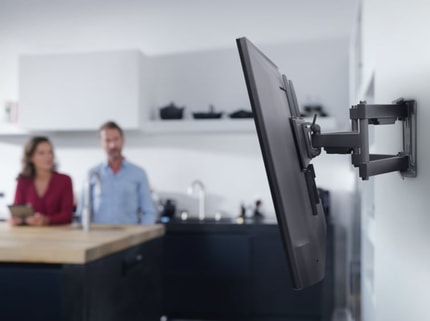 Abbildung Voll schwenkbare TV-Wandhalterung