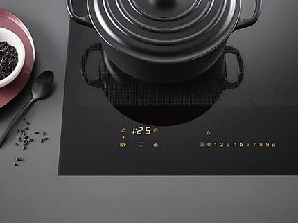 Abbildung Herdunabhängiges Induktionskochfeld mit PowerFlex-Kochbereich für maximale Leistungsstärke