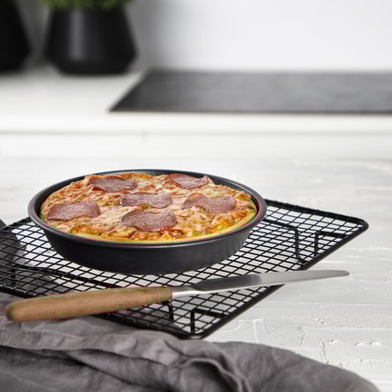Abbildung Backform und Pizzapfanne
