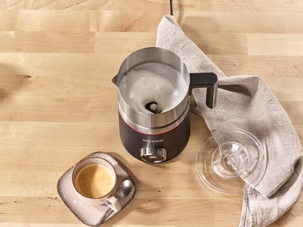 Abbildung Perfekter Milchschaum und mehr – mit dem XXL Induktions-Milchaufschäumer von SEVERIN