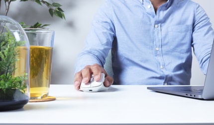 Abbildung Hochwertige Funkmaus mit komfortablem Design und integriertem Akku