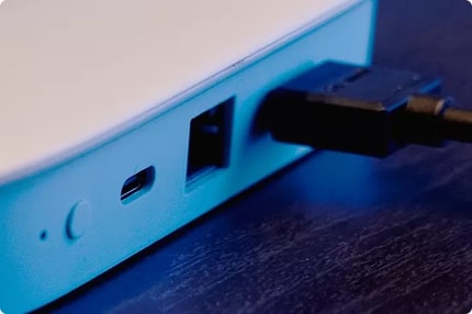 Abbildung Funktioniert mit jedem Gerät mit HDMI 2.0