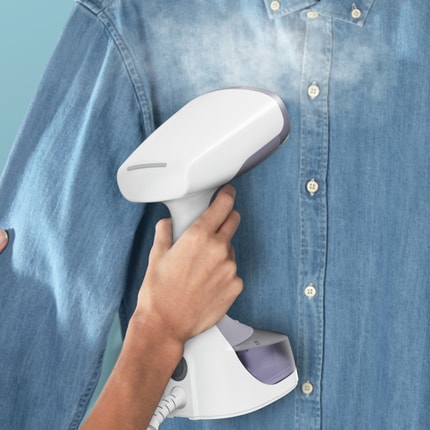 Abbildung Die einfache Dampfbürste zum Dampfglätten und Pflegen all Ihrer Kleidungsstücke