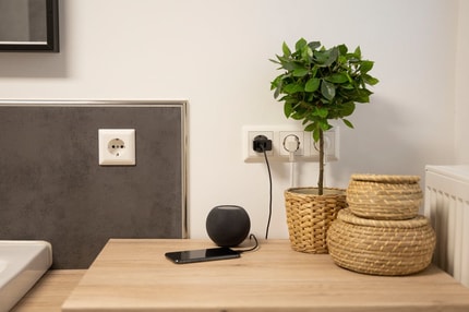 Abbildung Intelligentes USB-Ladegerät 12 W für Smartphone, Tablet und andere USB-Geräte