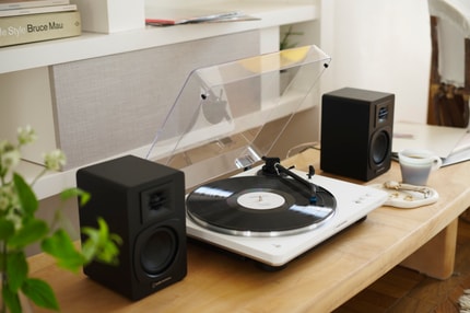 Abbildung Kompakter Lautsprecher mit vollem Sound