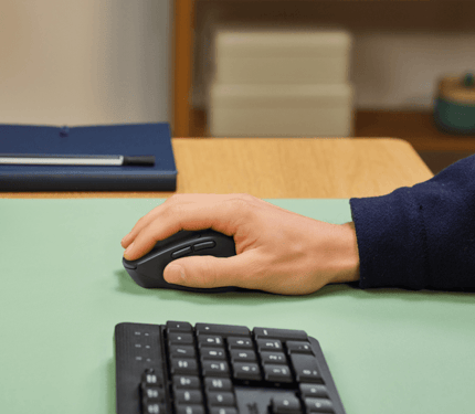 Abbildung Komfortable Funkmaus mit Mehrgeräte-Anschluss für ganztägiges Arbeiten