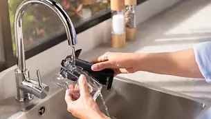 Abbildung LatteGo, unser am schnellsten zu reinigendes Milchsystem: 2 Teile, kein Schlauch
