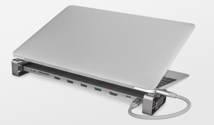 Abbildung Elegante 10-in-1 USB-C Multi-Port-Dockingstation aus Aluminium zur Bereitstellung von HDMI-, Netzwerk-, Kartenleser-, USB-C- und USB-A-Anschlüssen über einen einzelnen USB-C-Anschluss