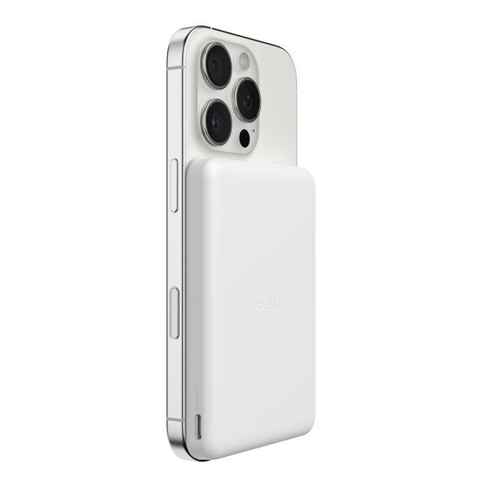 BoostCharge Schlanke, magnetische Powerbank 5K, weiß