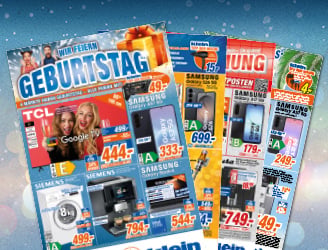 groß im Vordergrund verschiedene Werbeprospakte aufgewächert. Auf einem blau glitzerndem Hintergrund